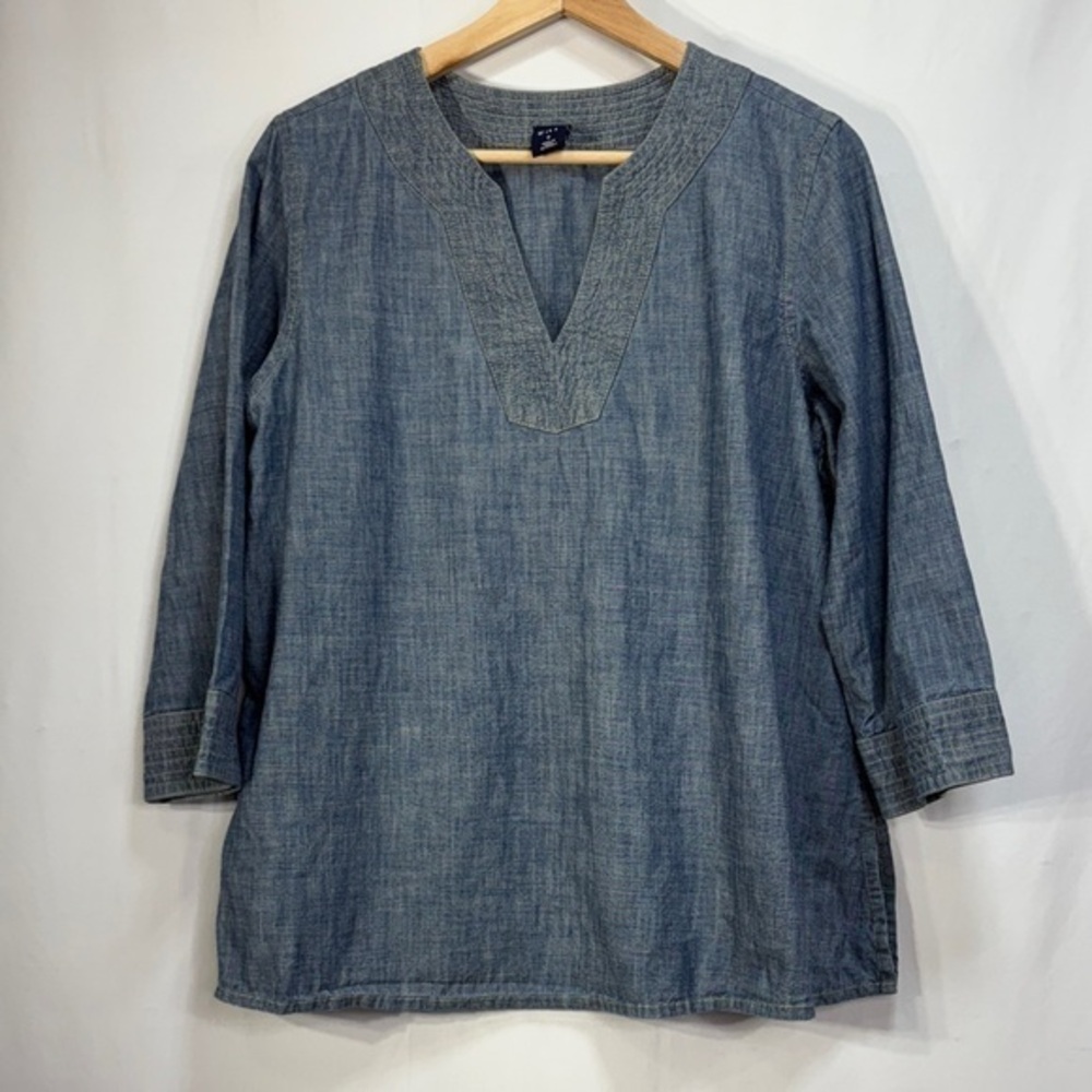 🍡 GAP Chambray V-Neck pop over tunic Blouse